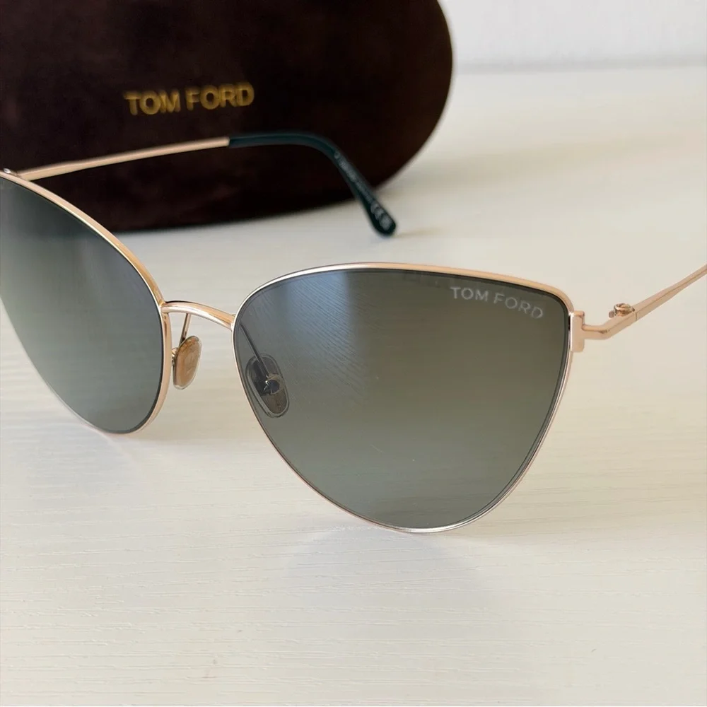 New! Tom Ford FT1005 28B Anais-02 Women Cat Eye Sunglasses in Gold Authentic